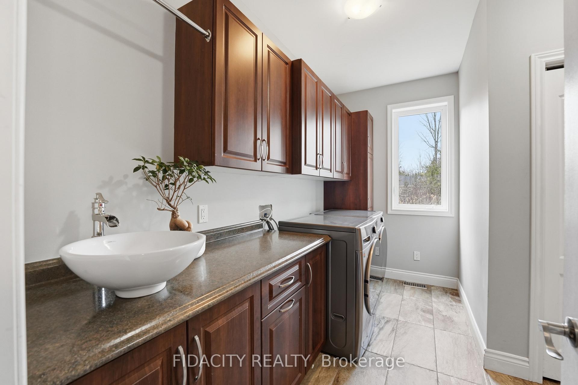 Photo 23 of 152 Wilbert Cox Drive, Ottawa, Huntley Ward (South East) — HOMEH