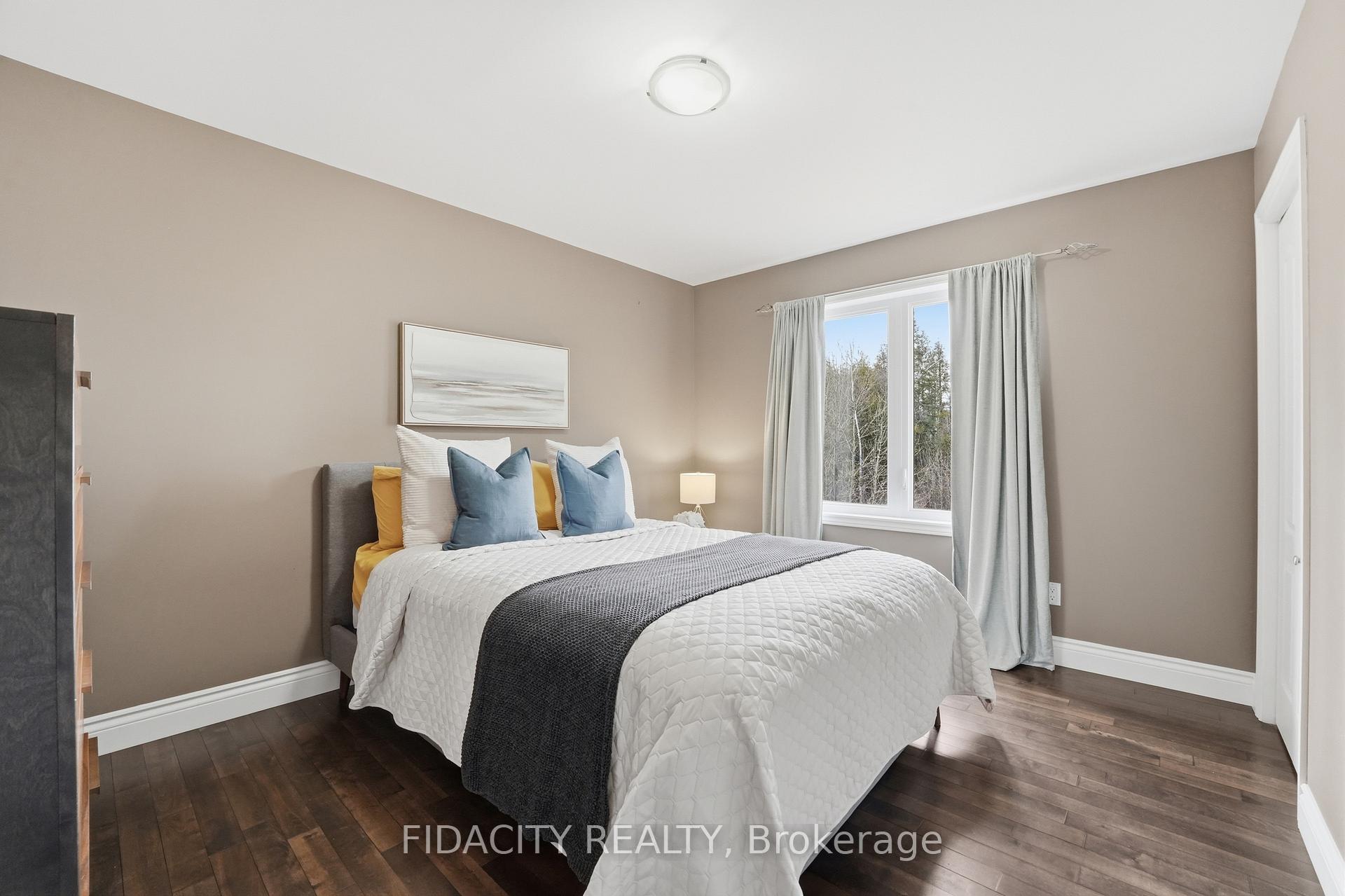 Photo 33 of 152 Wilbert Cox Drive, Ottawa, Huntley Ward (South East) — HOMEH