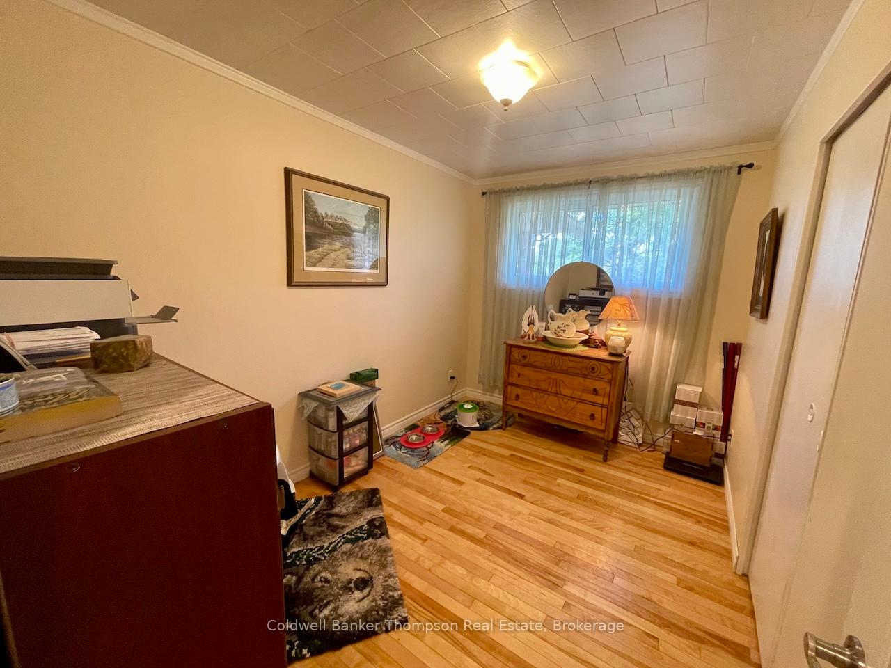 Photo 13 of 284 Lawrence Avenue, Huntsville, Brunel — HOMEH