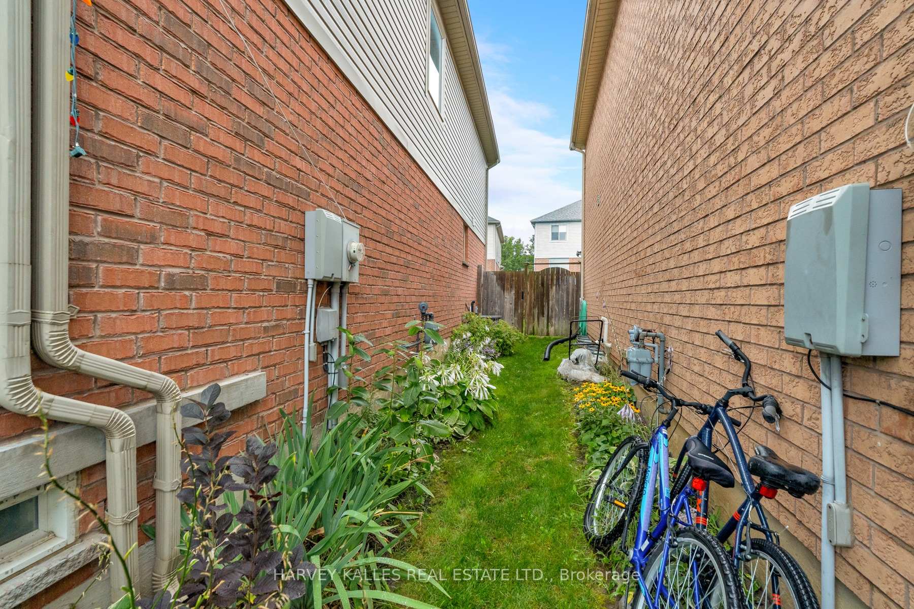 Photo 30 of 27 Hirst Avenue, Georgina, Keswick South — HOMEH
