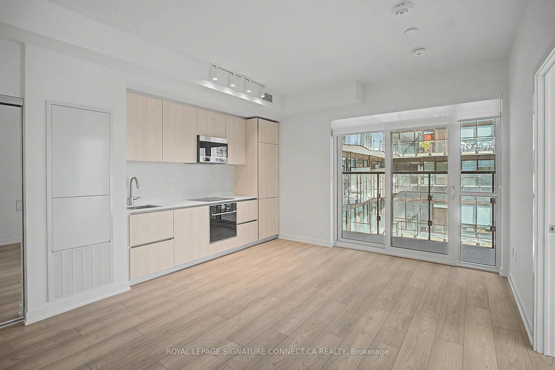 Photo 4 of Unit 715, 110 Broadway Avenue, Toronto, Mount Pleasant West — HOMEH