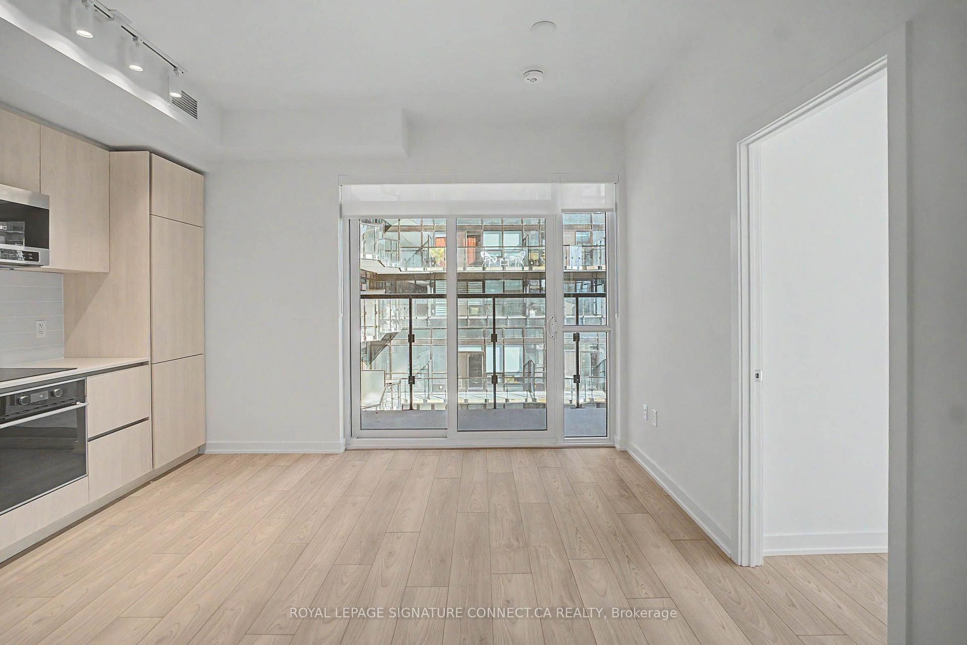 Photo 5 of Unit 715, 110 Broadway Avenue, Toronto, Mount Pleasant West — HOMEH