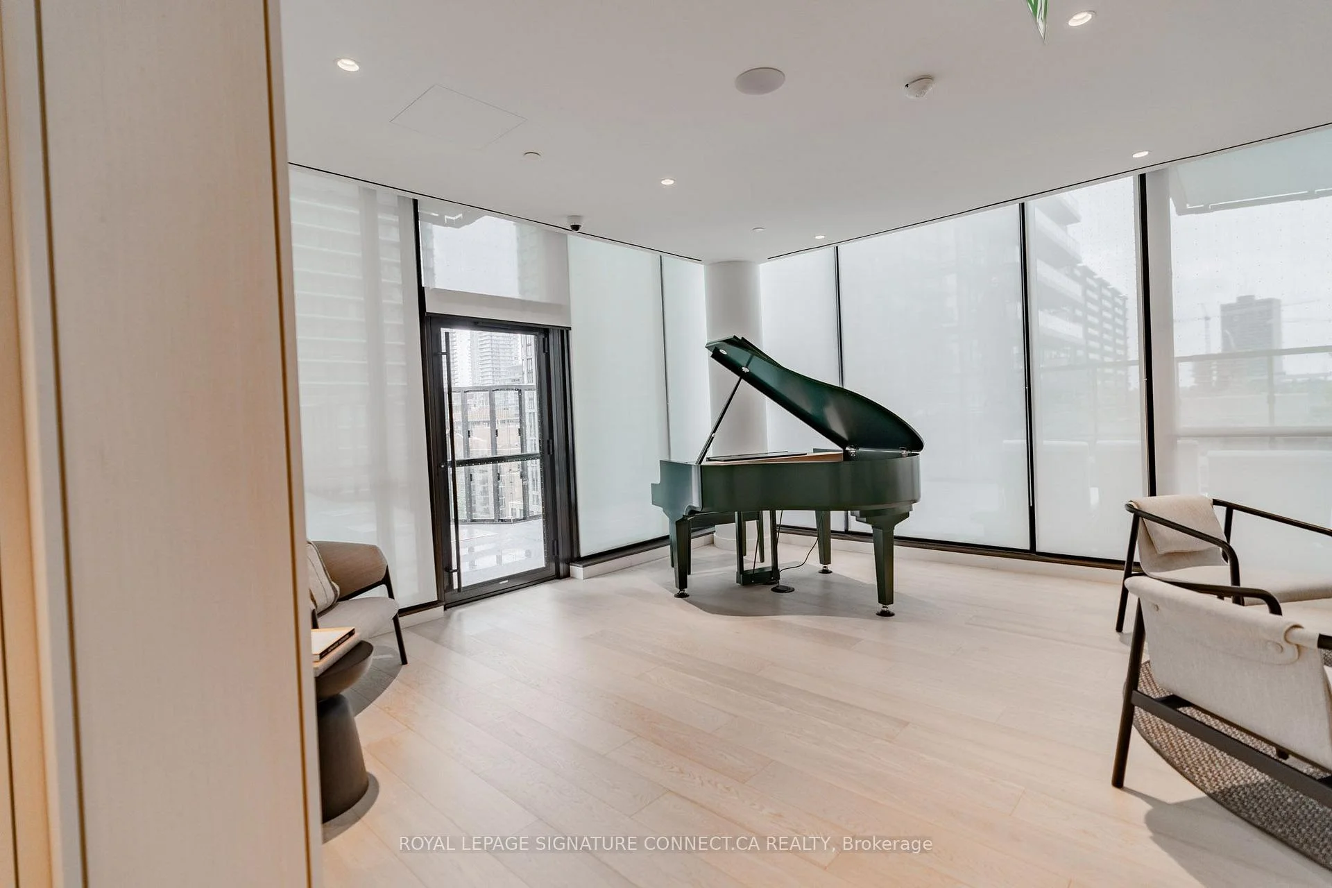 Photo 50 of Unit 715, 110 Broadway Avenue, Toronto, Mount Pleasant West — HOMEH