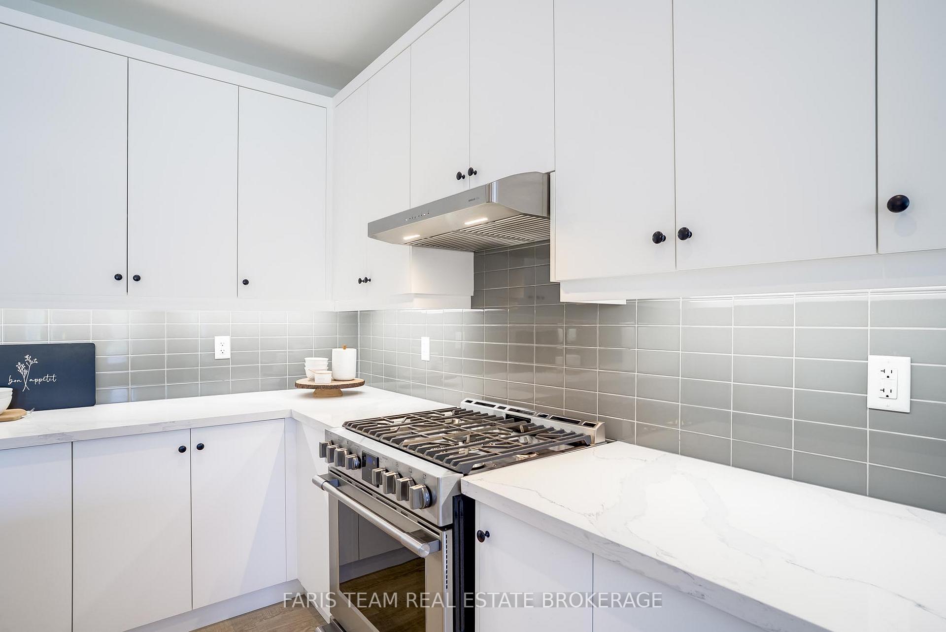 Photo 10 of 107 Stillwater Crescent, Blue Mountains — HOMEH