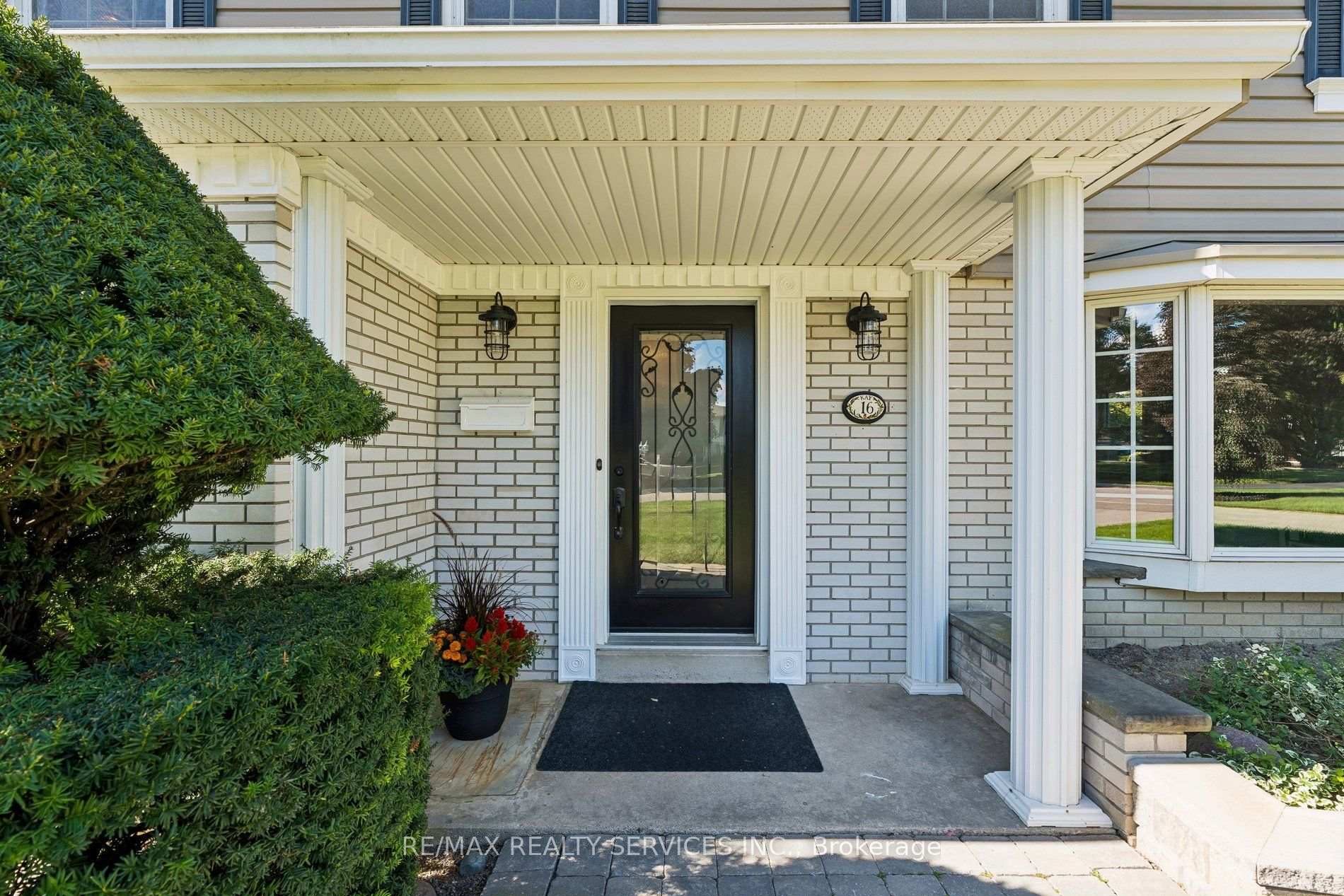 Photo 5 of 16 Malvern Court, Brampton, Brampton East — HOMEH