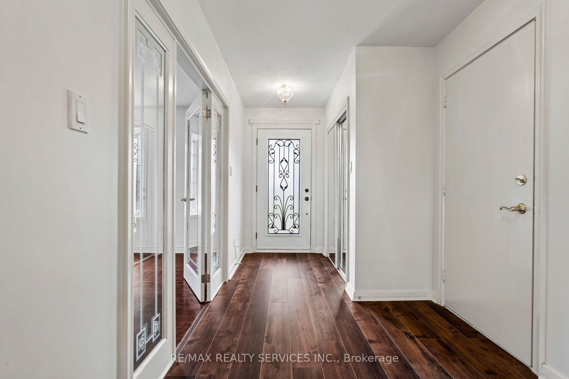 Photo 6 of 16 Malvern Court, Brampton, Brampton East — HOMEH