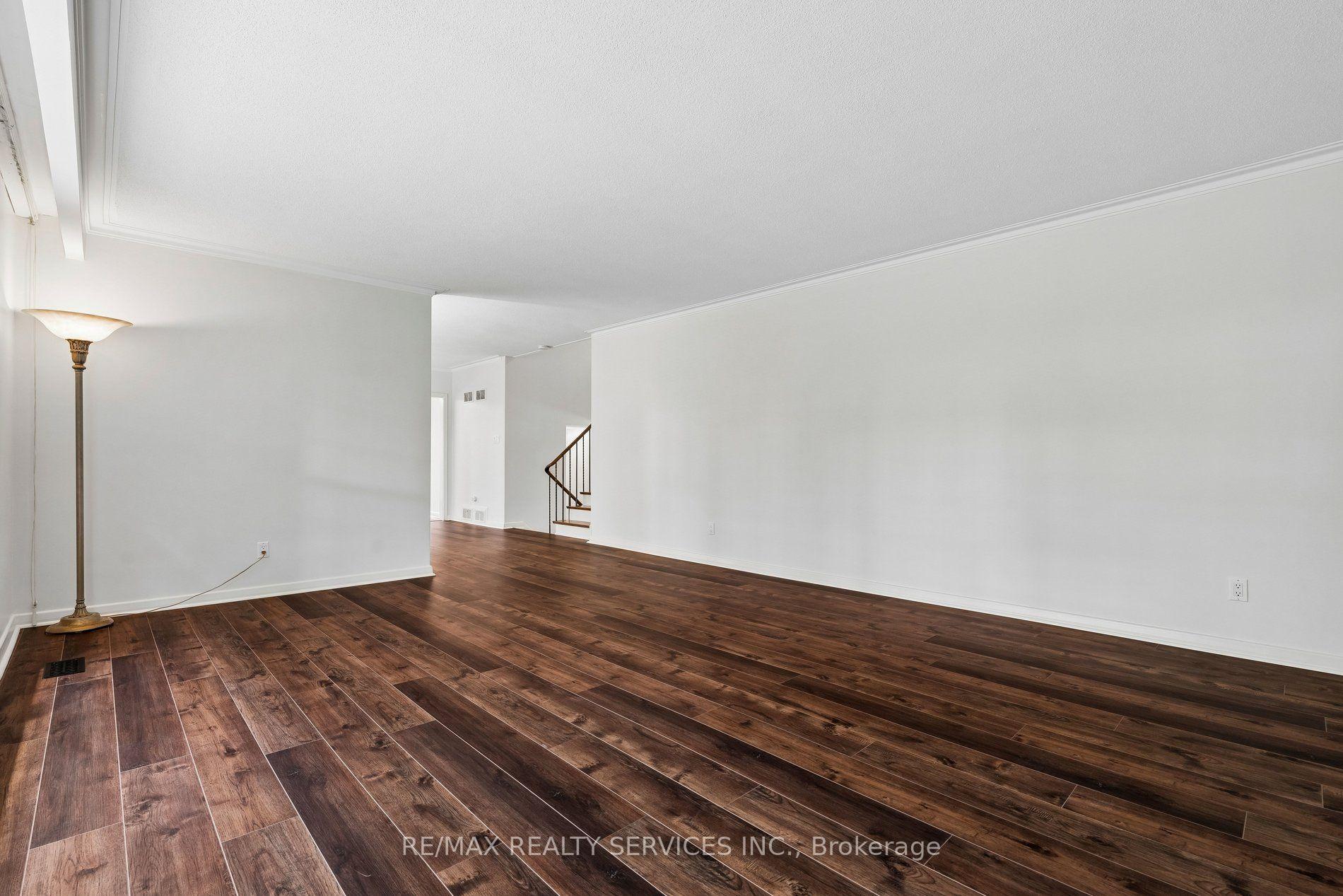 Photo 25 of 16 Malvern Court, Brampton, Brampton East — HOMEH