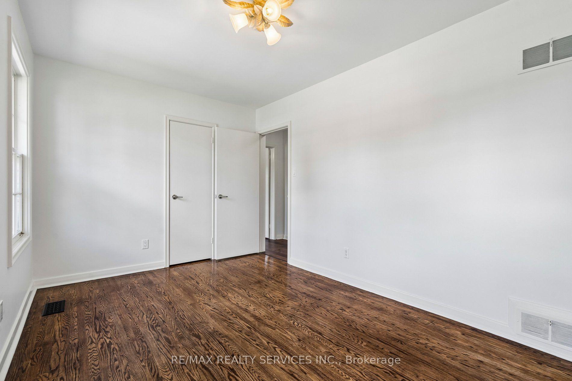 Photo 34 of 16 Malvern Court, Brampton, Brampton East — HOMEH
