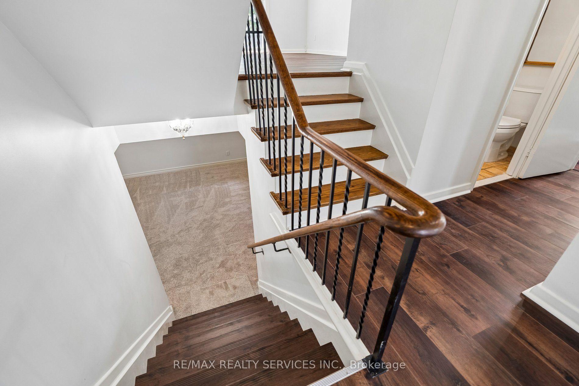 Photo 40 of 16 Malvern Court, Brampton, Brampton East — HOMEH