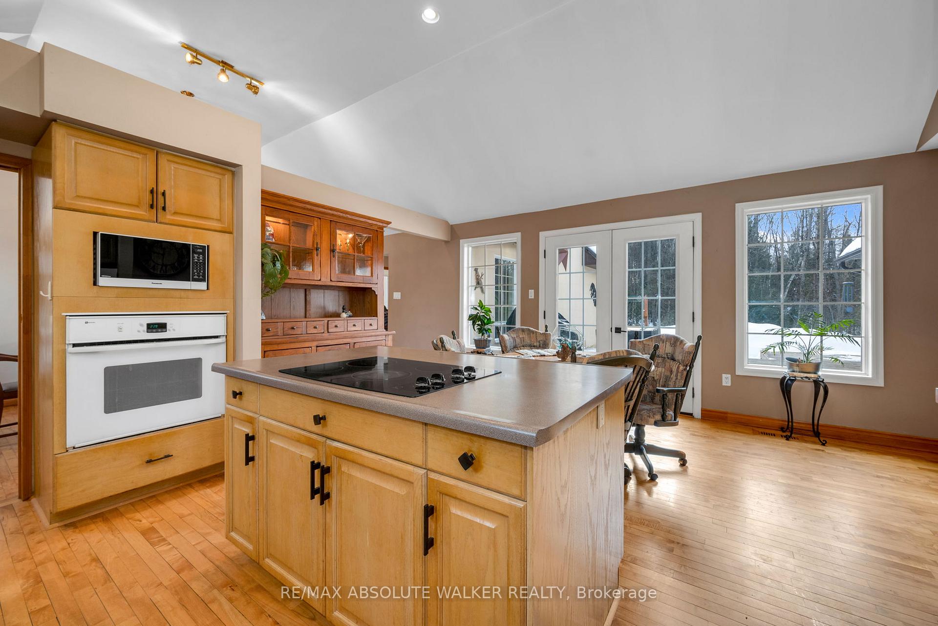 Photo 13 of 7681 Settler's Way, Ottawa, Rideau Twp S of Reg Rd 6 W of Mccordick Rd. — HOMEH