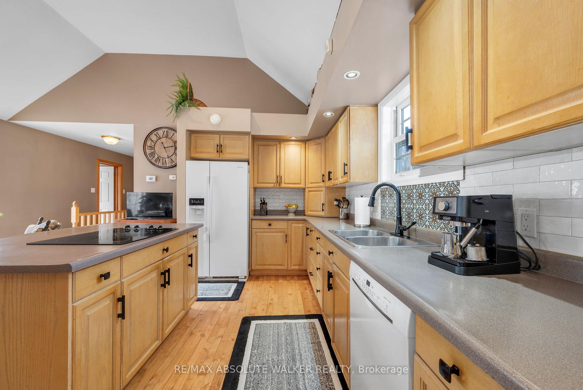 Photo 15 of 7681 Settler's Way, Ottawa, Rideau Twp S of Reg Rd 6 W of Mccordick Rd. — HOMEH
