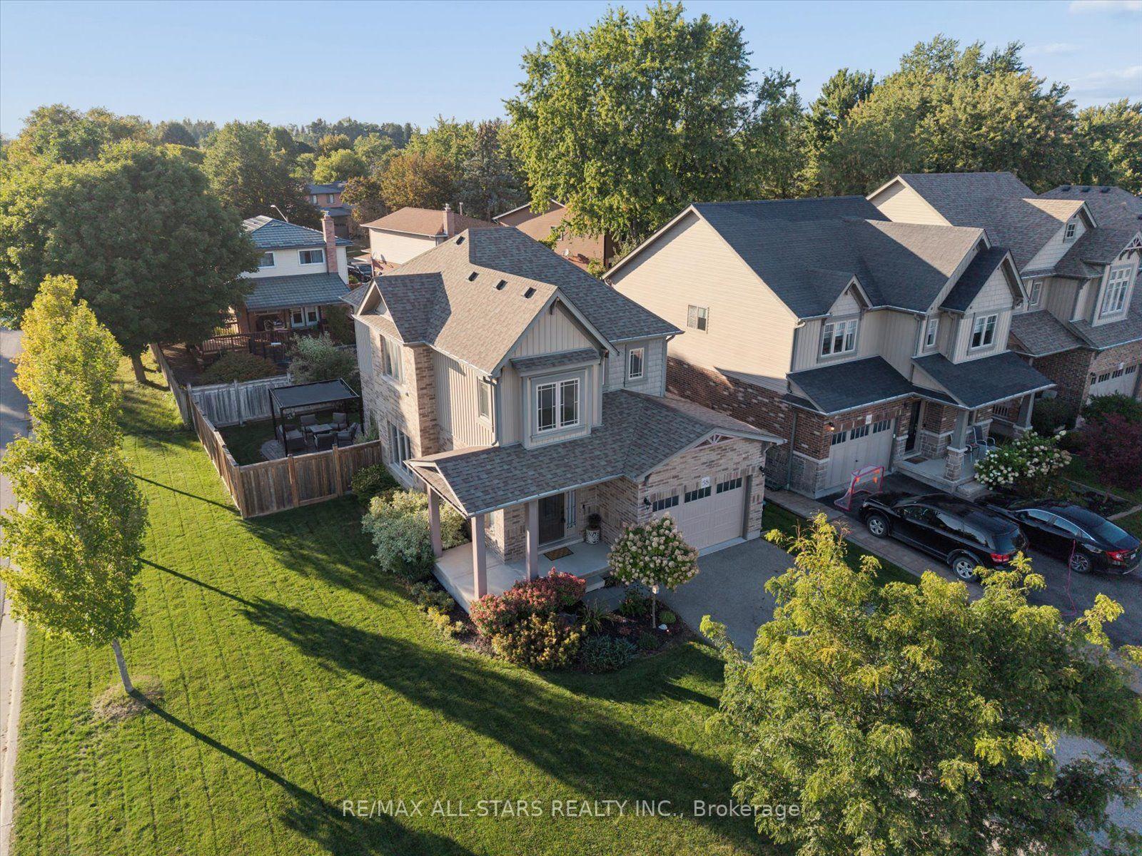 Photo 3 of 58 Carleton Trail, New Tecumseth, Beeton — HOMEH