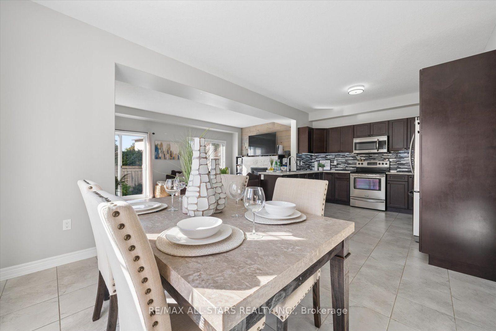 Photo 19 of 58 Carleton Trail, New Tecumseth, Beeton — HOMEH