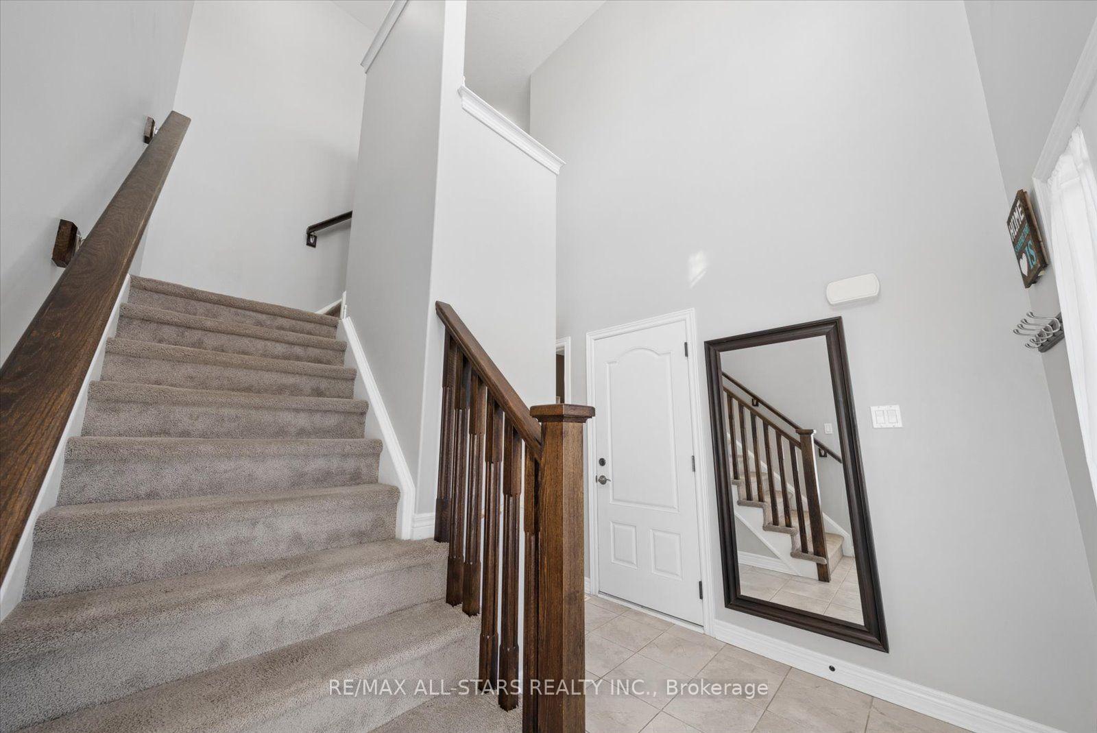 Photo 22 of 58 Carleton Trail, New Tecumseth, Beeton — HOMEH