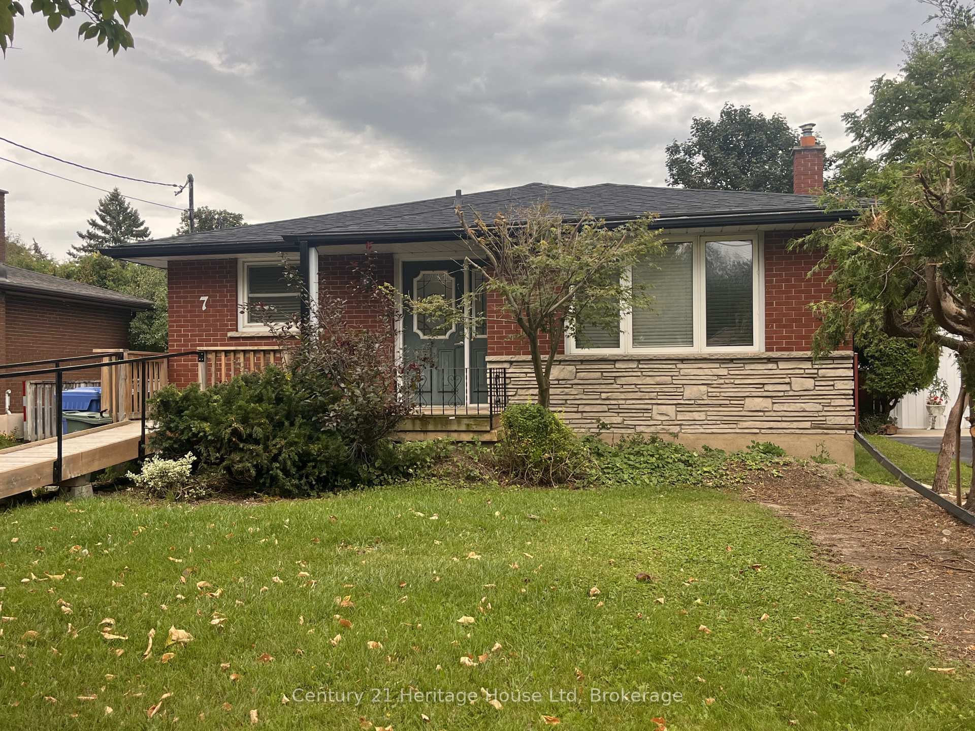 Photo 1 of Unit B, 7 Hyland Road, Guelph, Grange Road — HOMEH
