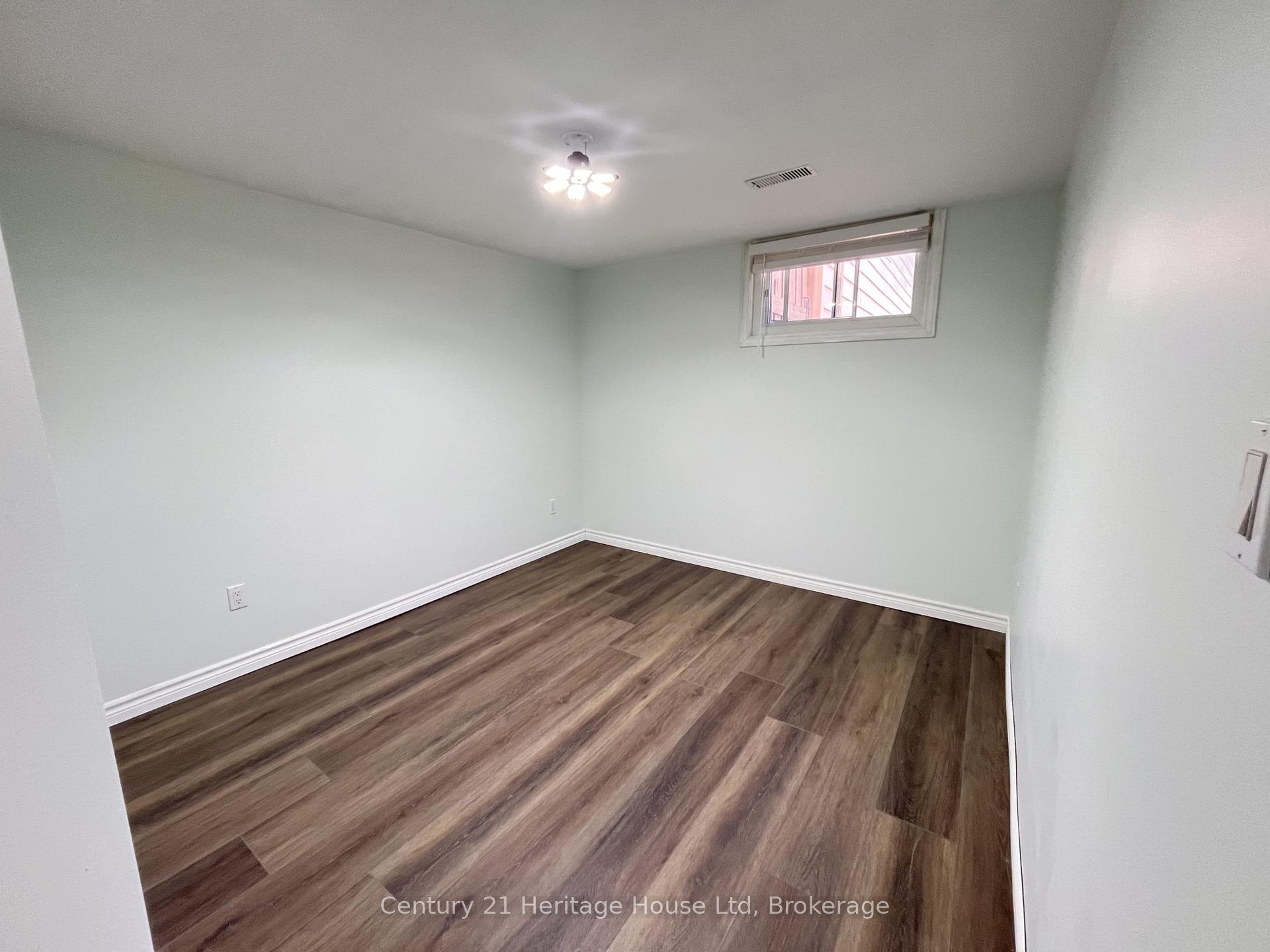Photo 15 of Unit B, 7 Hyland Road, Guelph, Grange Road — HOMEH