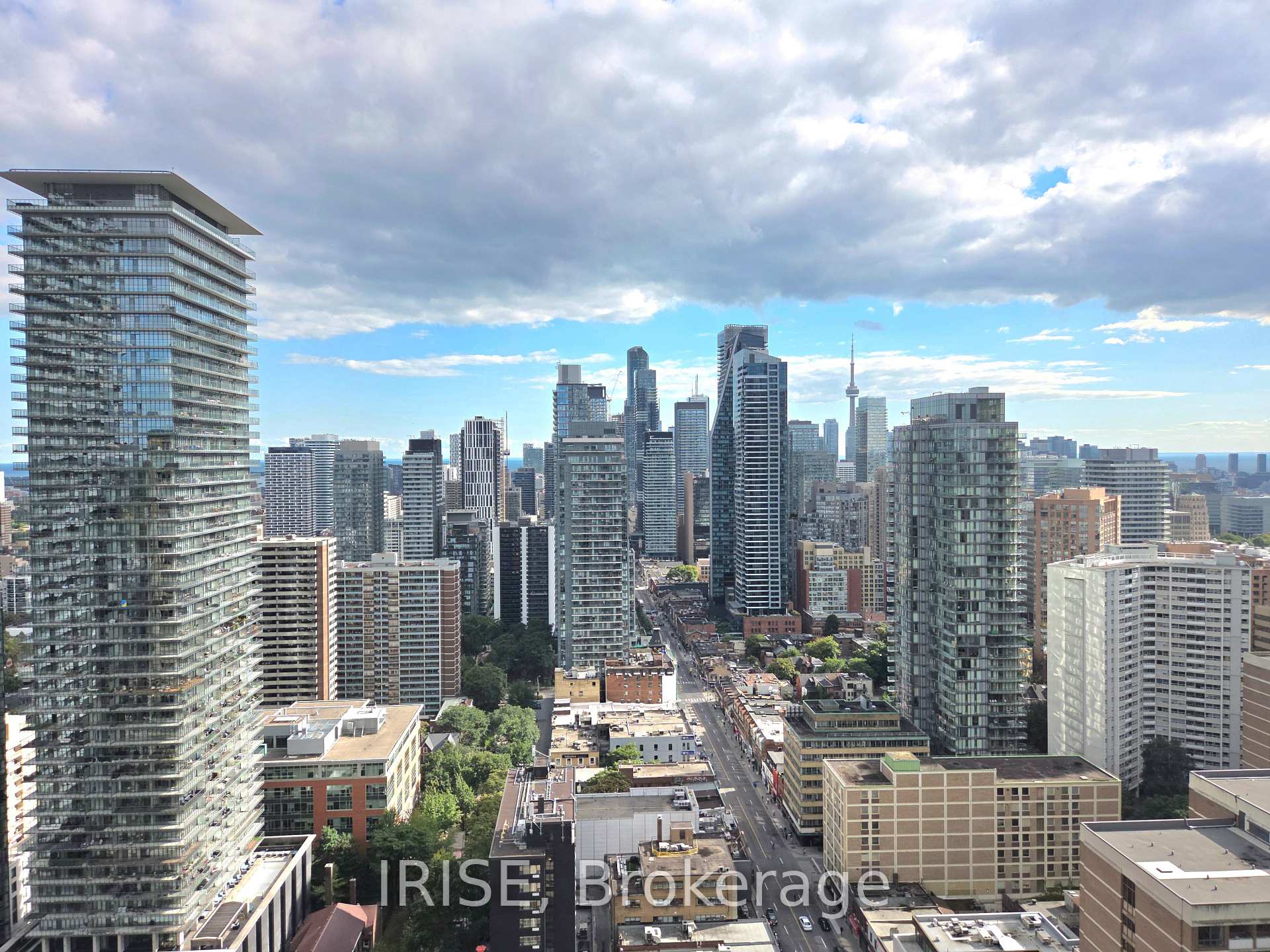 Photo 2 of Unit 2904, 1 Bloor Street E, Toronto, Church-Yonge Corridor — HOMEH