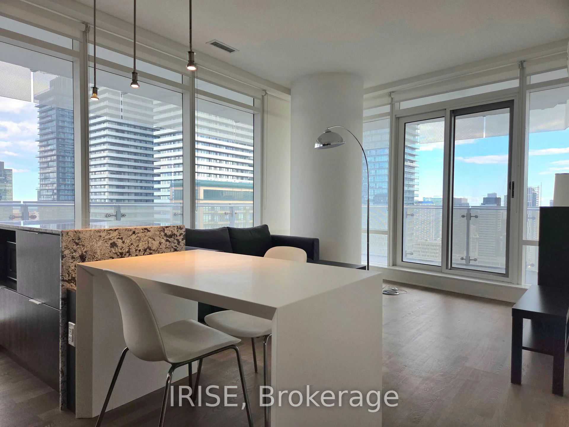 Photo 8 of Unit 2904, 1 Bloor Street E, Toronto, Church-Yonge Corridor — HOMEH