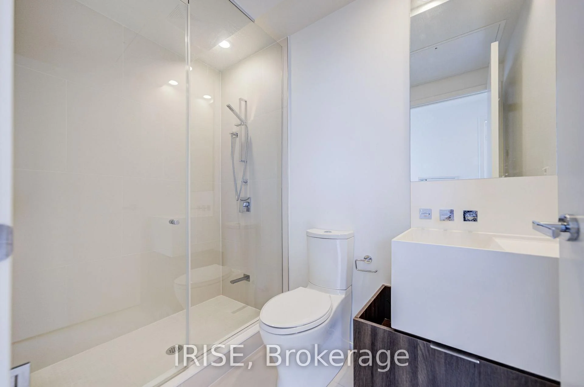 Photo 31 of Unit 2904, 1 Bloor Street E, Toronto, Church-Yonge Corridor — HOMEH