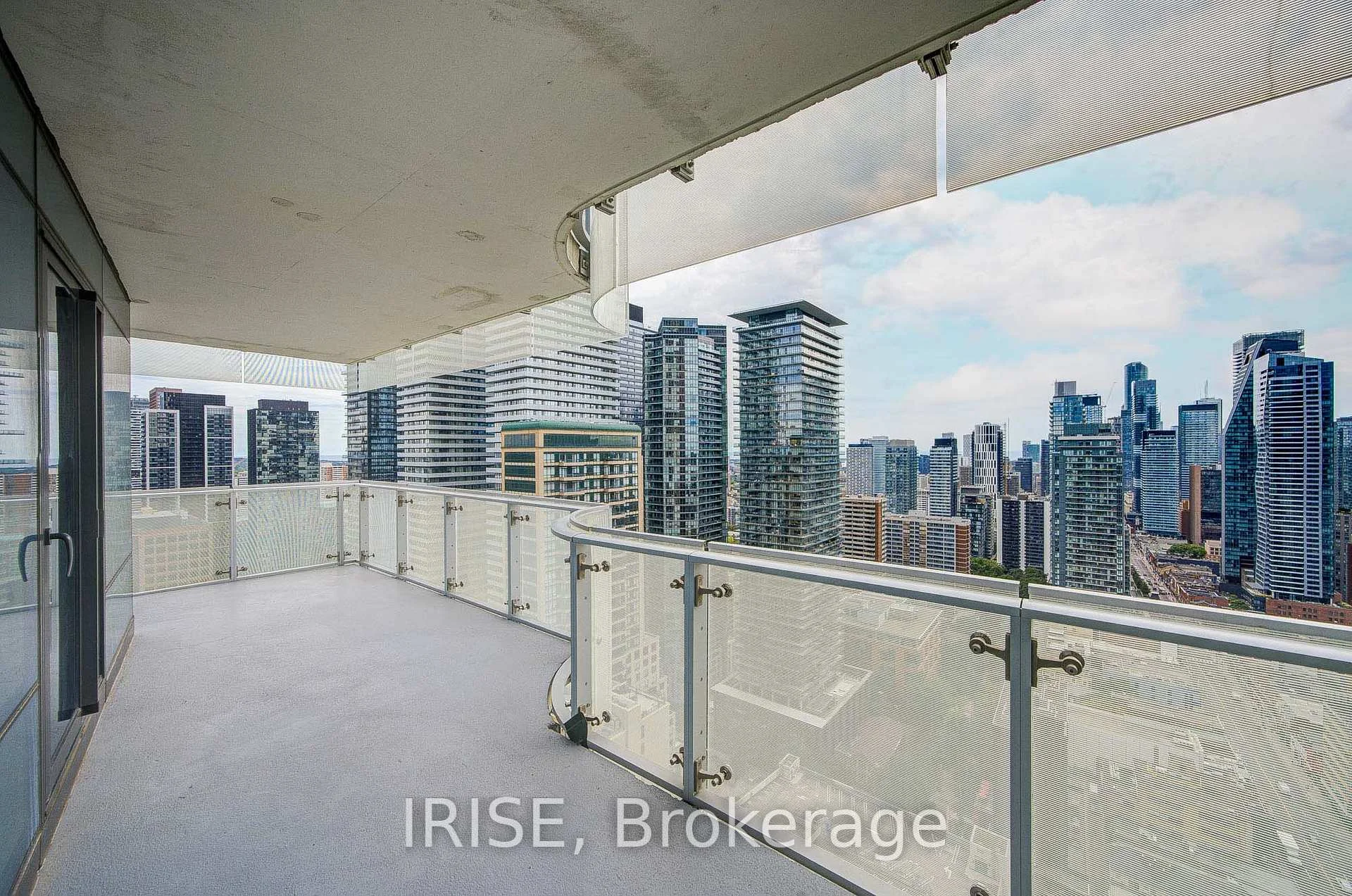 Photo 37 of Unit 2904, 1 Bloor Street E, Toronto, Church-Yonge Corridor — HOMEH