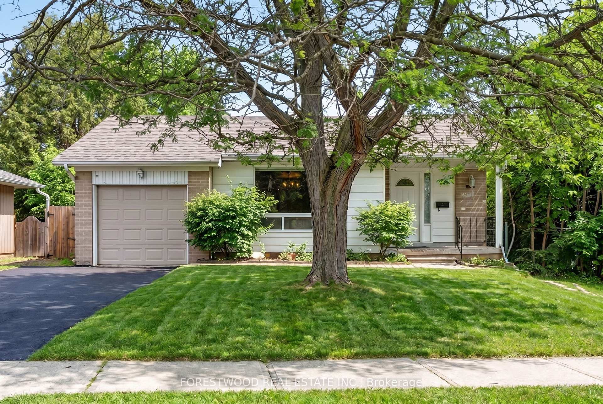 Photo of 1157 Newton Road