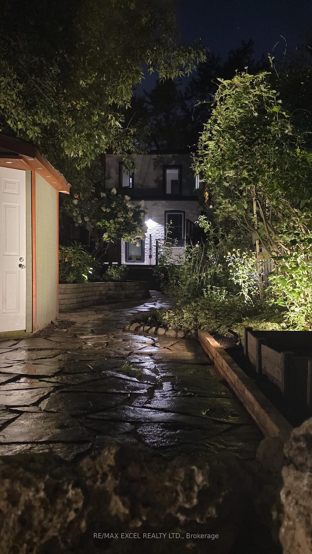Photo 10 of 171 Langford Avenue, Toronto, Danforth Village-East York — HOMEH