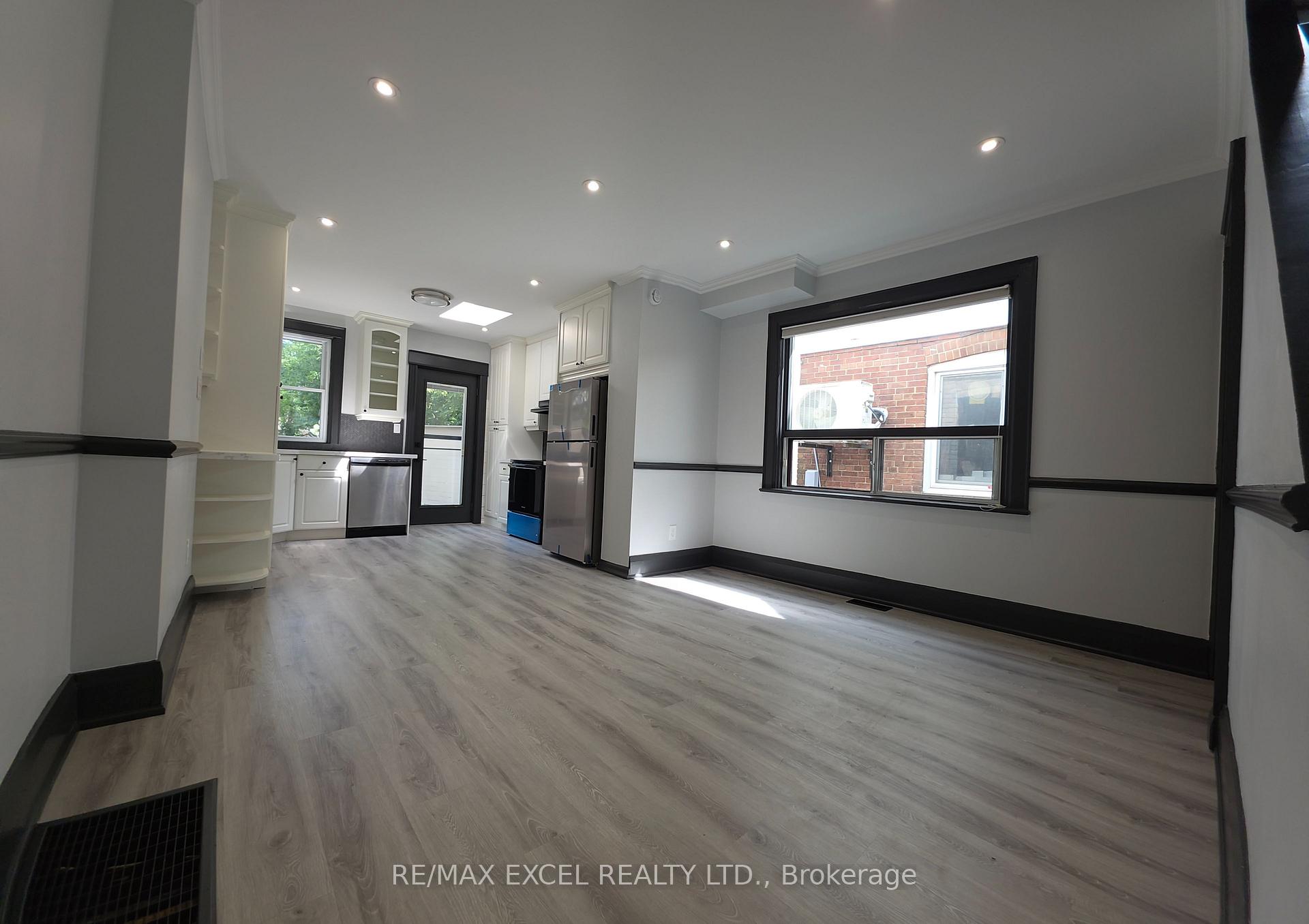 Photo 14 of 171 Langford Avenue, Toronto, Danforth Village-East York — HOMEH