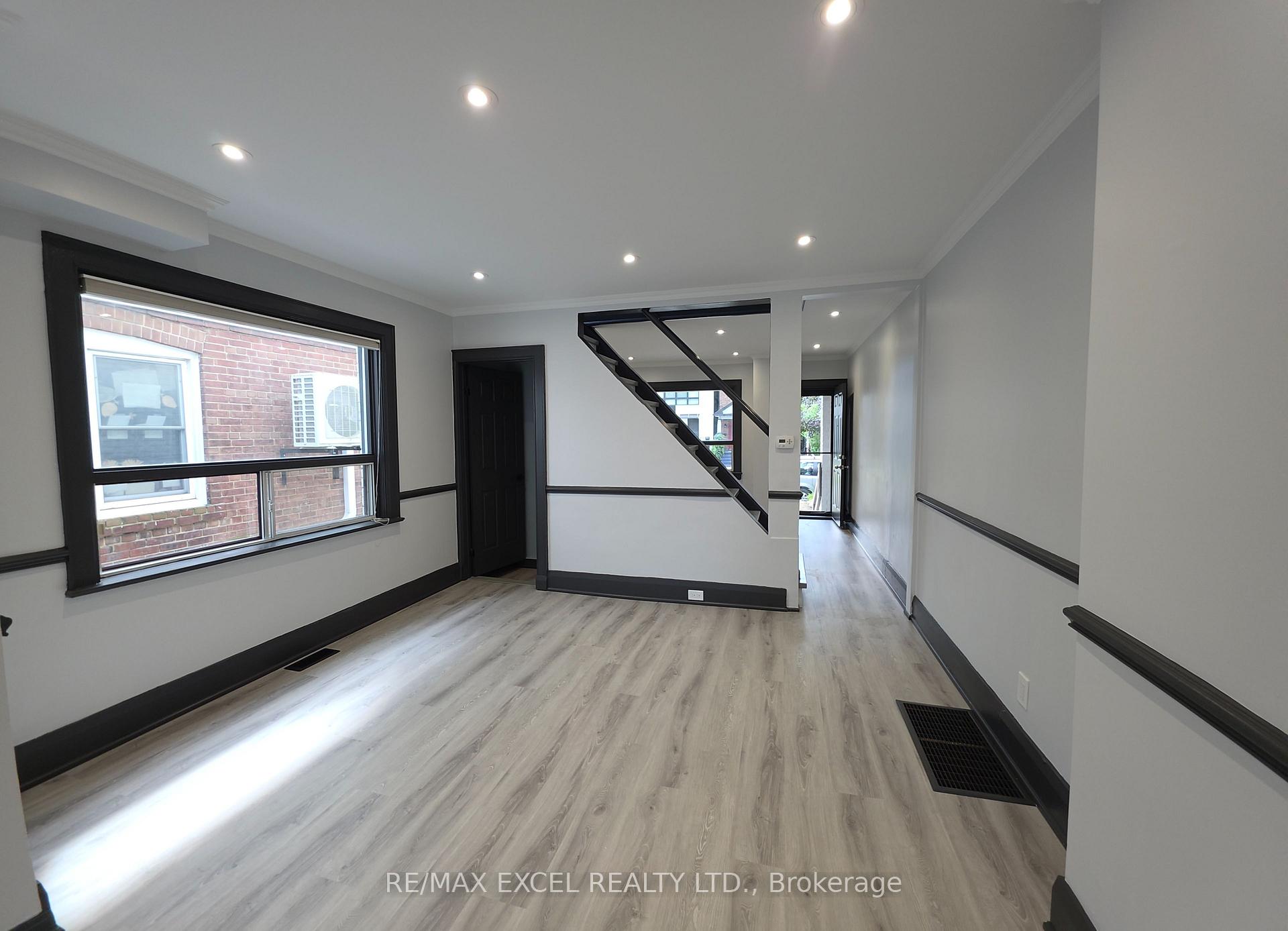 Photo 15 of 171 Langford Avenue, Toronto, Danforth Village-East York — HOMEH