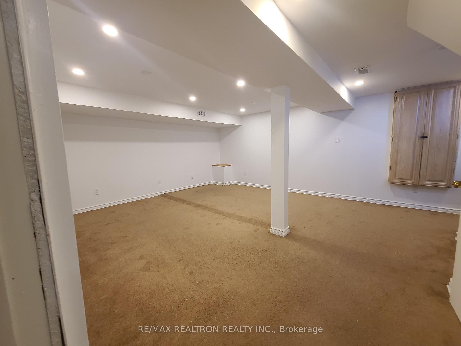 Photo 9 of Unit Lower Unit, 23 Glass Drive, Aurora, Aurora Highlands — HOMEH