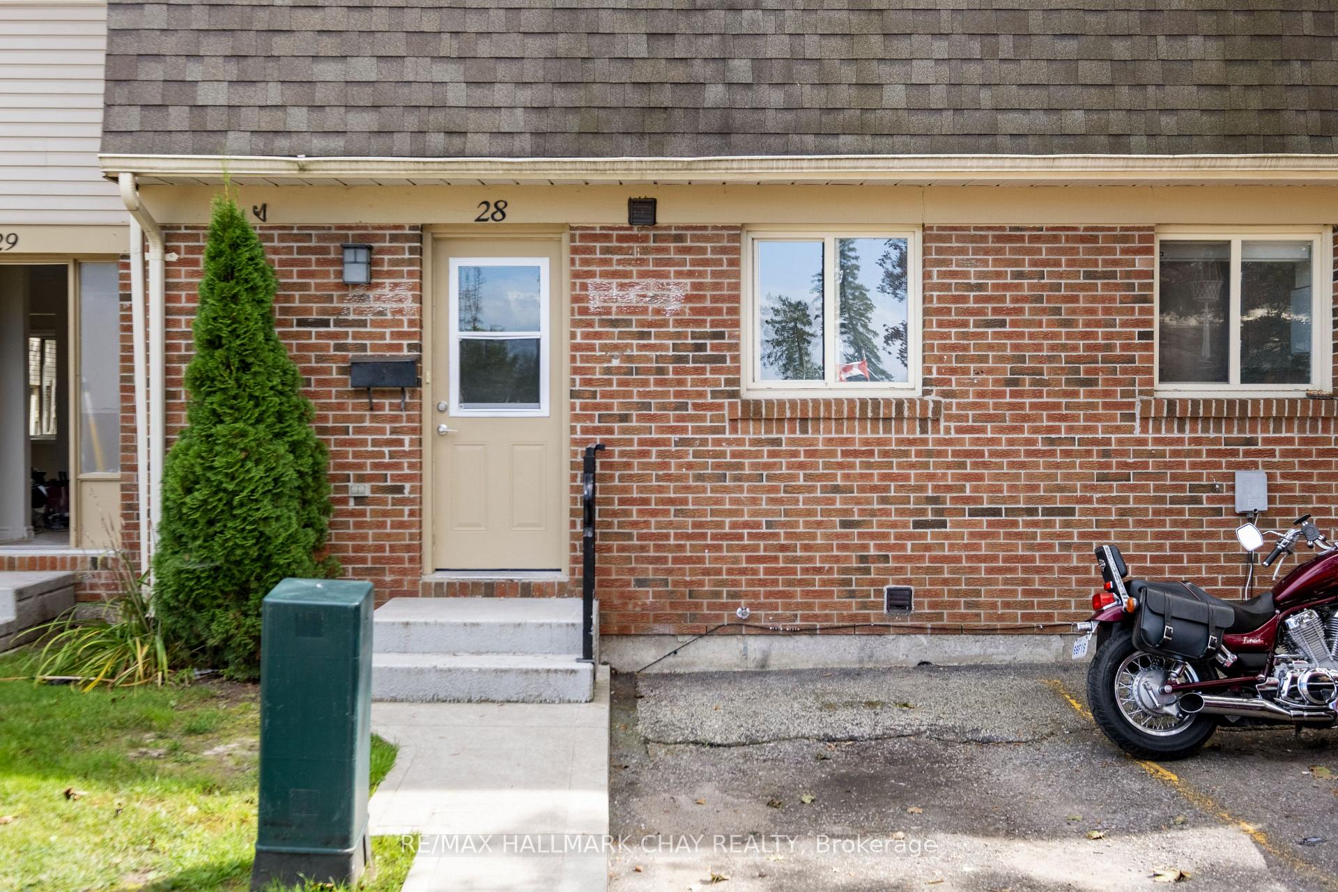 Photo 2 of Unit 28, 177 Bayview Drive, Barrie, Allandale — HOMEH