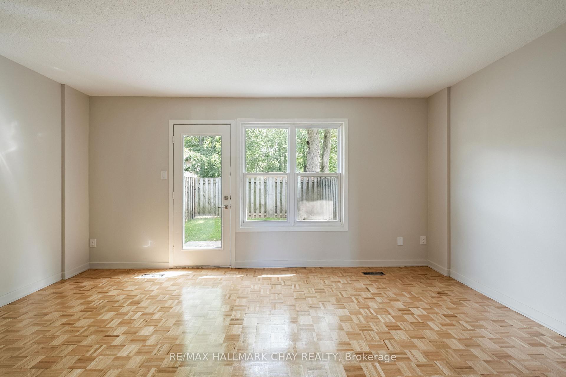 Photo 9 of Unit 28, 177 Bayview Drive, Barrie, Allandale — HOMEH