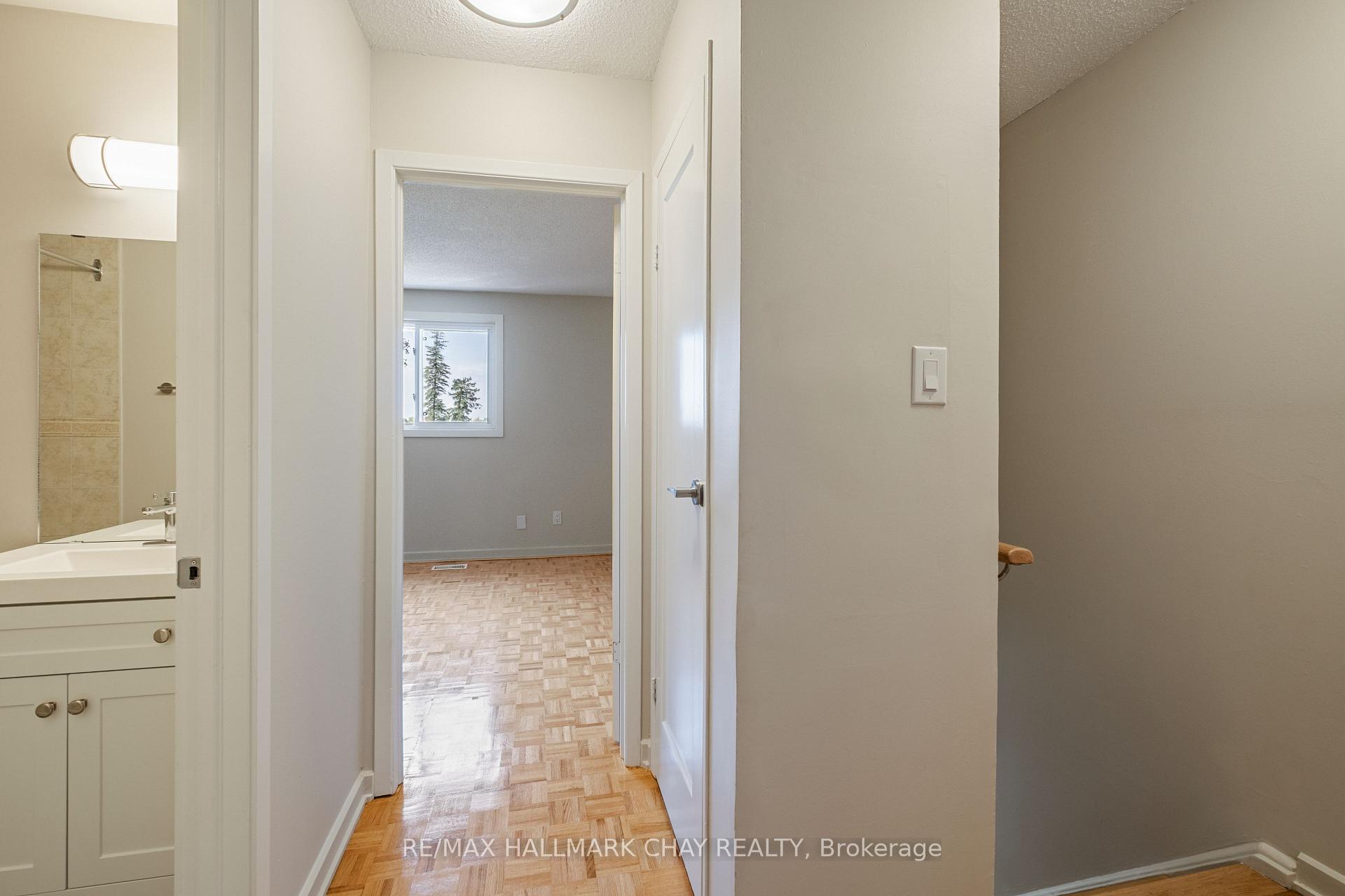 Photo 11 of Unit 28, 177 Bayview Drive, Barrie, Allandale — HOMEH