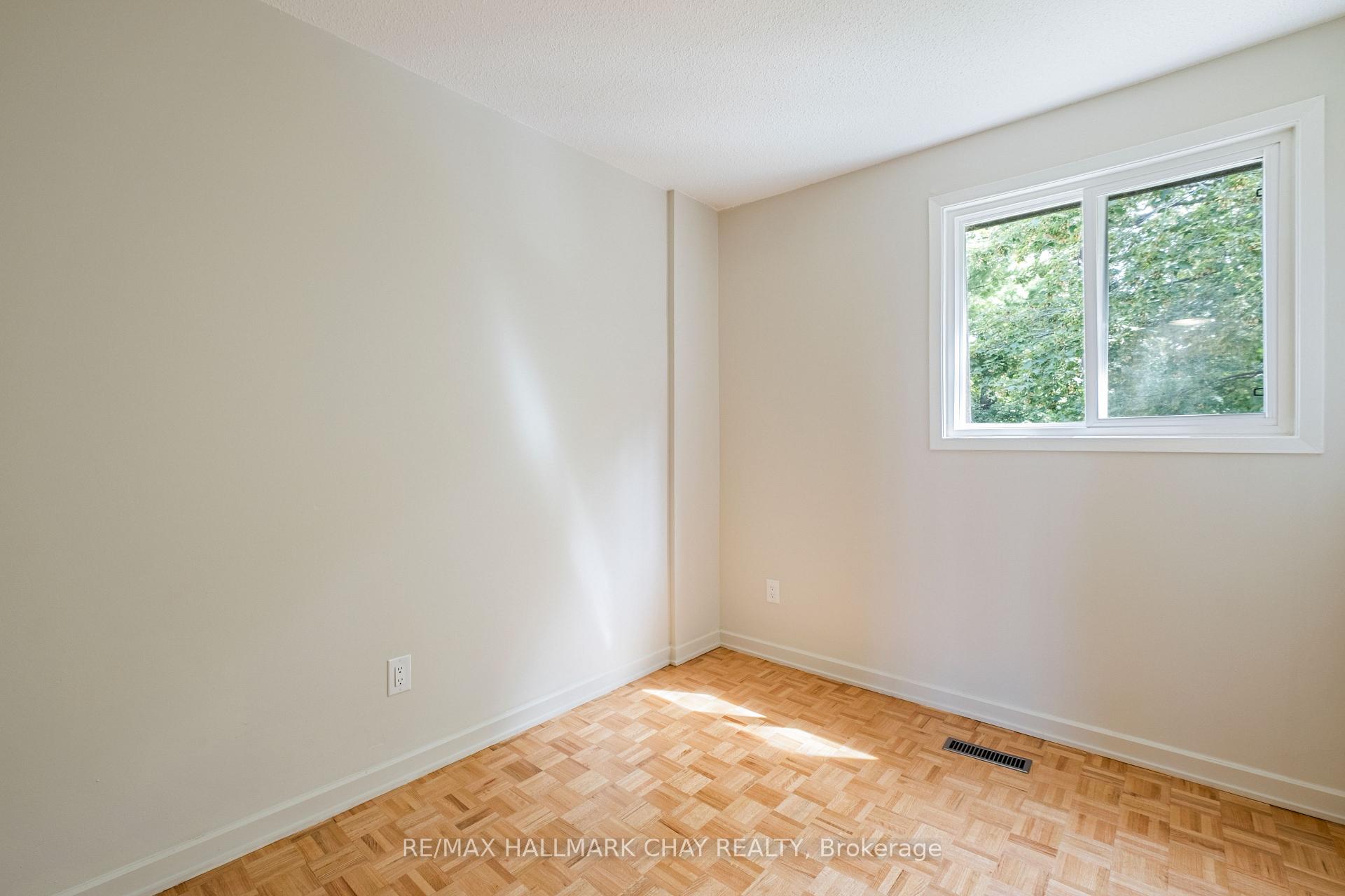 Photo 13 of Unit 28, 177 Bayview Drive, Barrie, Allandale — HOMEH
