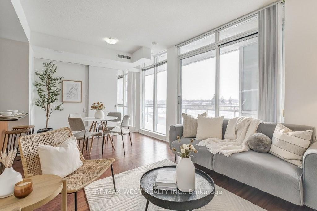 Photo 17 of Unit 501, 30 Canterbury Place, North York, Willowdale West — HOMEH