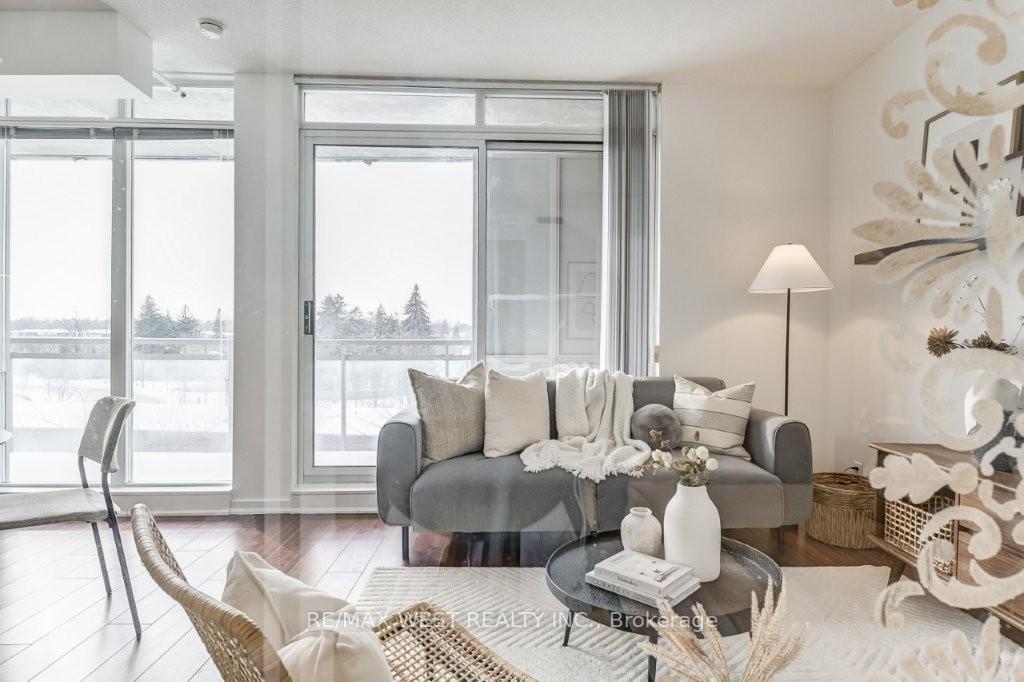 Photo 18 of Unit 501, 30 Canterbury Place, North York, Willowdale West — HOMEH