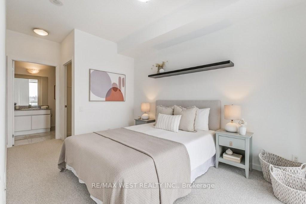 Photo 19 of Unit 501, 30 Canterbury Place, North York, Willowdale West — HOMEH