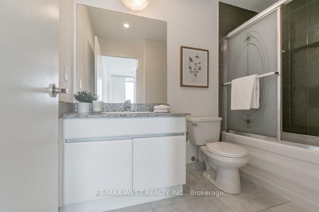 Photo 21 of Unit 501, 30 Canterbury Place, North York, Willowdale West — HOMEH