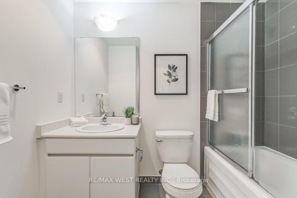 Photo 23 of Unit 501, 30 Canterbury Place, North York, Willowdale West — HOMEH