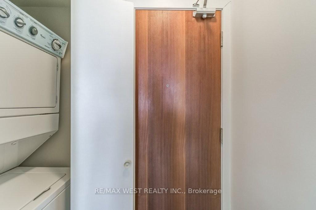 Photo 24 of Unit 501, 30 Canterbury Place, North York, Willowdale West — HOMEH