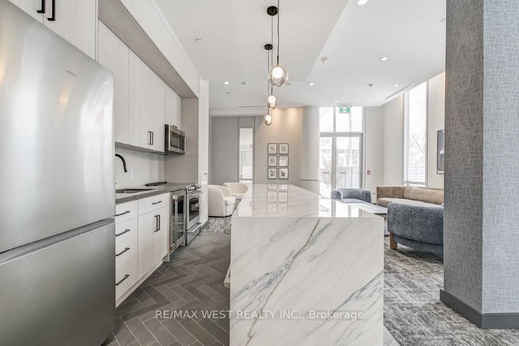 Photo 30 of Unit 501, 30 Canterbury Place, North York, Willowdale West — HOMEH