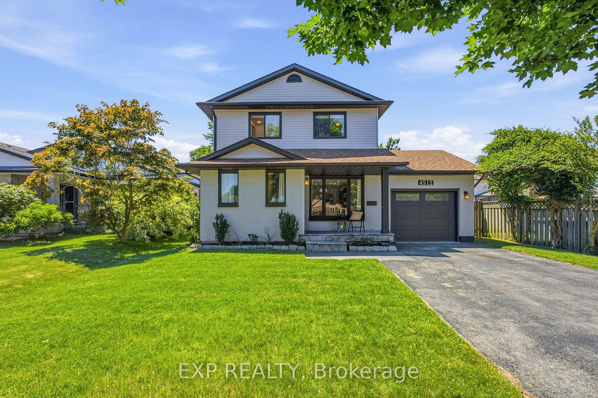 Photo 2 of 4512 Cedarbrook Lane, Lincoln, Beamsville — HOMEH