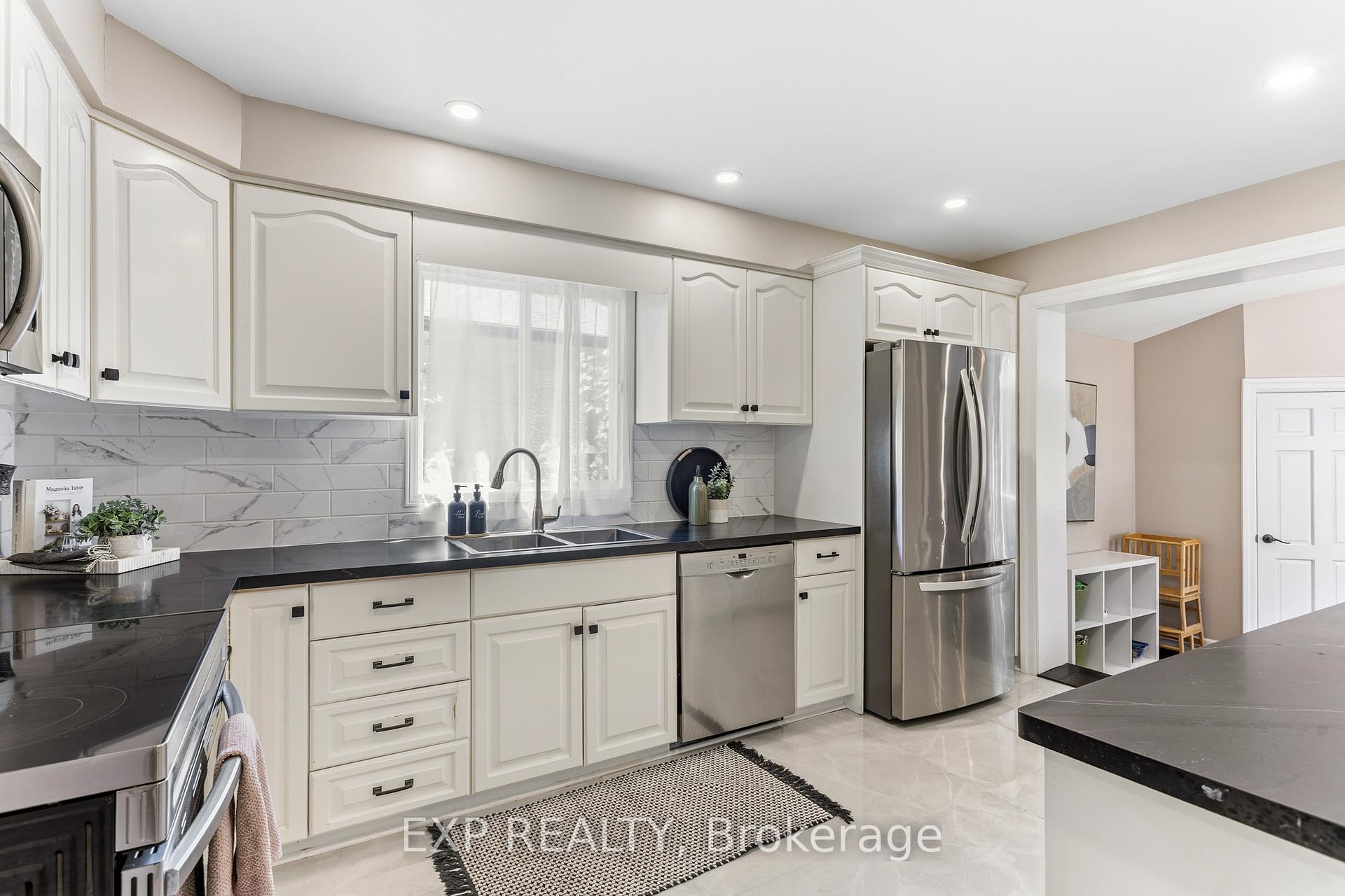 Photo 10 of 4512 Cedarbrook Lane, Lincoln, Beamsville — HOMEH