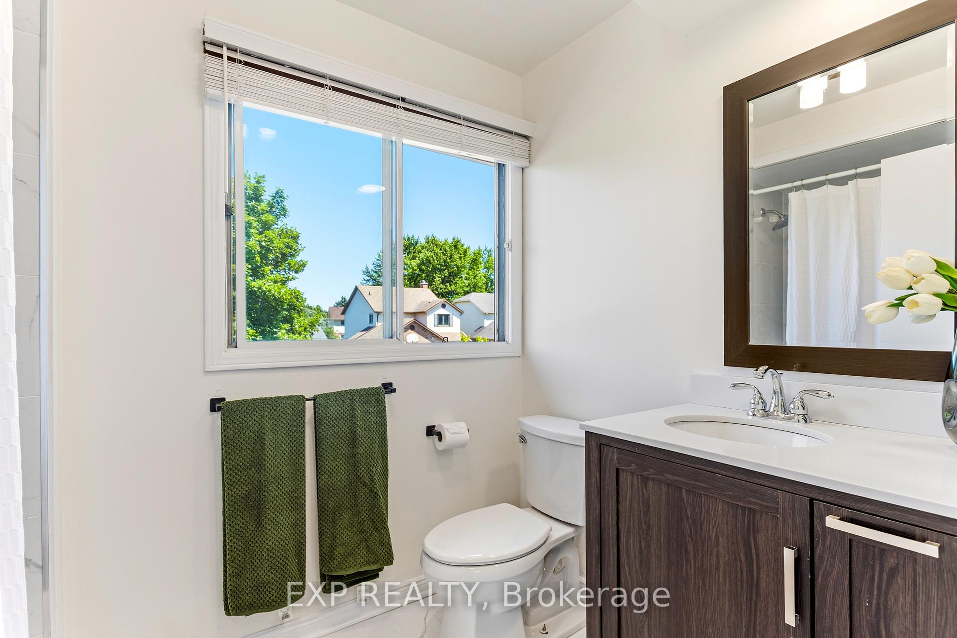 Photo 23 of 4512 Cedarbrook Lane, Lincoln, Beamsville — HOMEH