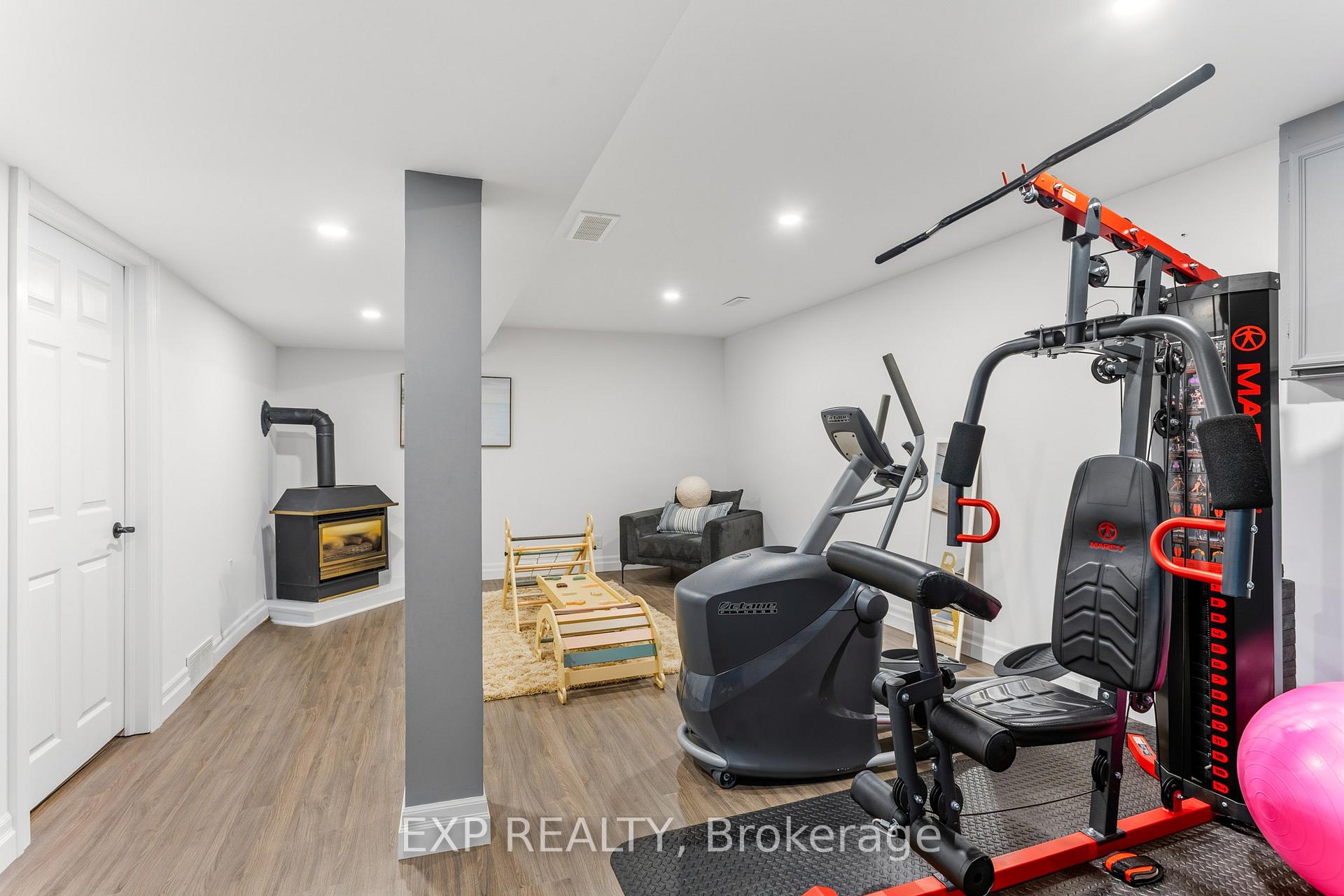 Photo 25 of 4512 Cedarbrook Lane, Lincoln, Beamsville — HOMEH