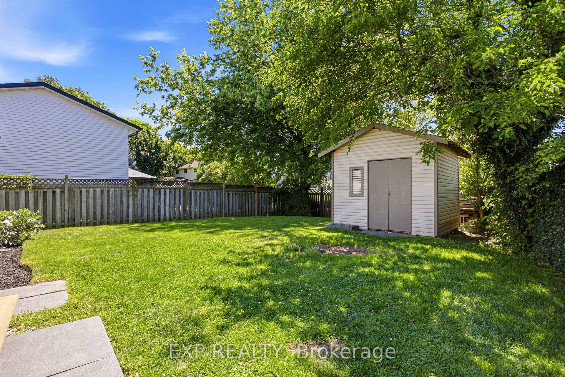 Photo 31 of 4512 Cedarbrook Lane, Lincoln, Beamsville — HOMEH