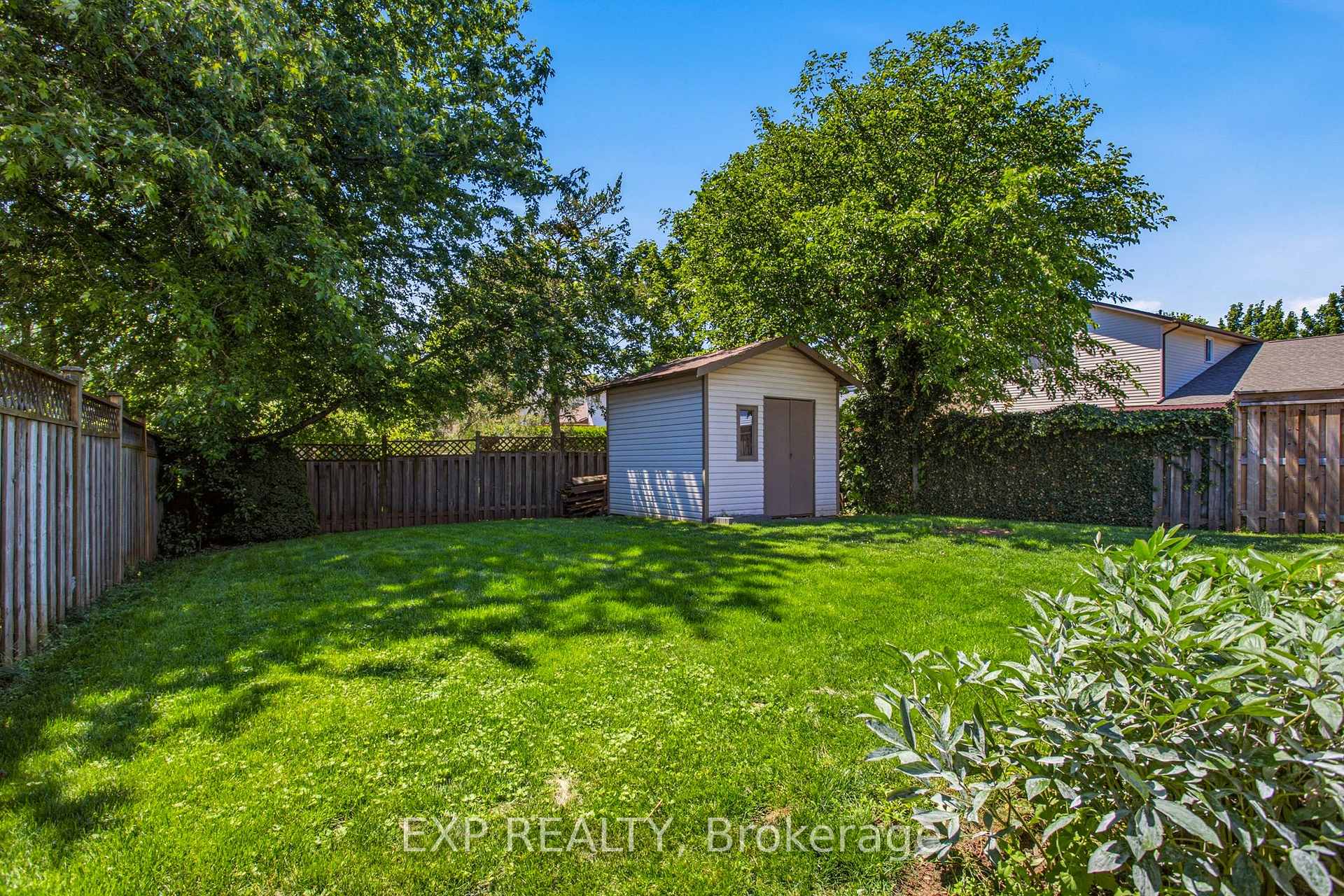 Photo 34 of 4512 Cedarbrook Lane, Lincoln, Beamsville — HOMEH