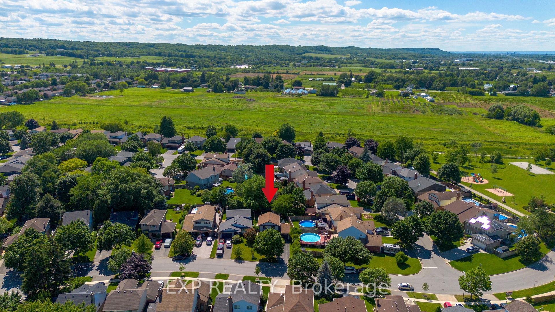 Photo 37 of 4512 Cedarbrook Lane, Lincoln, Beamsville — HOMEH