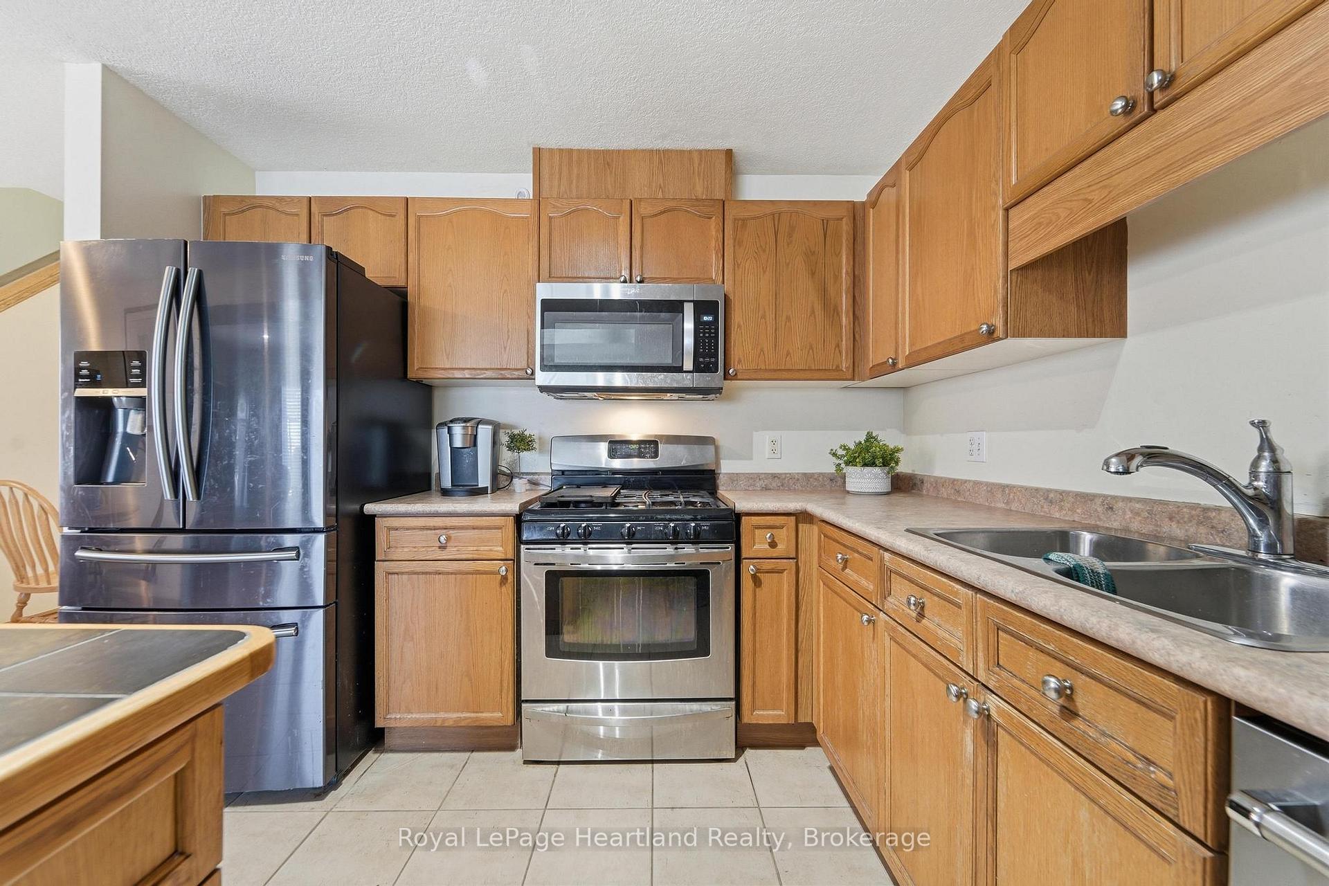 Photo 7 of 480 Mowat Street E, North Perth, Listowel — HOMEH