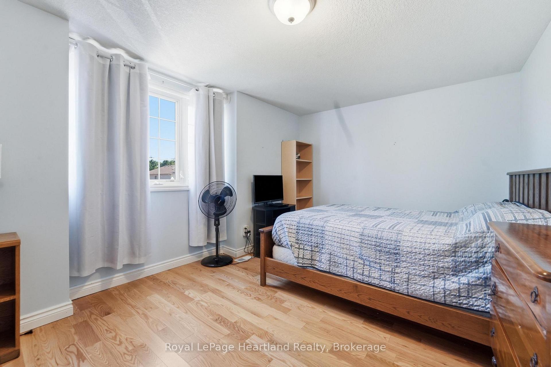 Photo 15 of 480 Mowat Street E, North Perth, Listowel — HOMEH
