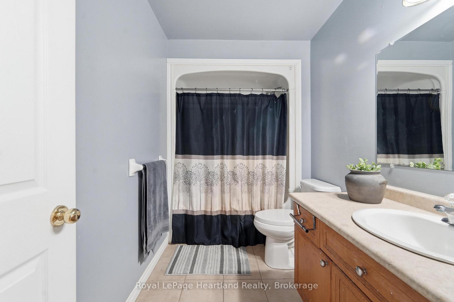 Photo 19 of 480 Mowat Street E, North Perth, Listowel — HOMEH